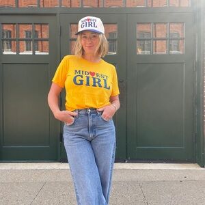 NEW Midwest Girl Short Sleeve Tee Shirt in Gold SMALL